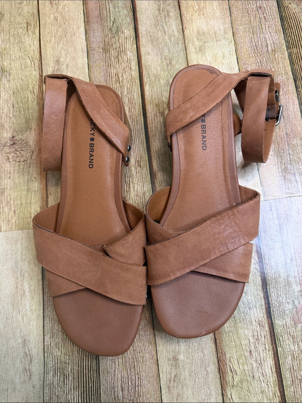Lucky Brand Tan Cross-Strap Ankle Buckle Sandals